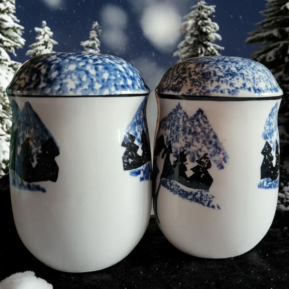 Vtg Folk Craft Wolf Blue Salt & Pepper Shakers by Tienshan. - Picture 4 of 12
